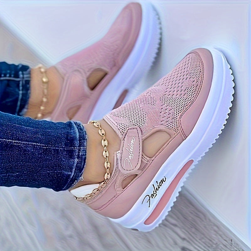Ilmava Slip-On-tenniskenkä vakaalla istuvuudella