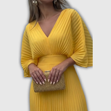 Serelina | Laskostettu Eleganssi Maximekko