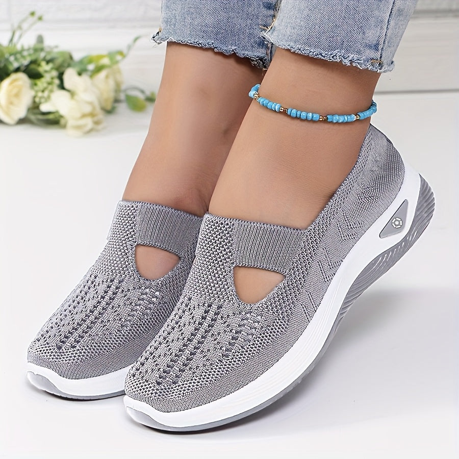 Mukavat Slip-On -lenkkarit vakauttavalla istuvuudella