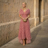Amelia | Elegantti Virtaava Mekko