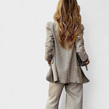 Carlota - Elegantti Ilme