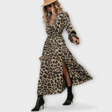 Natalie - Tyylikäs mekko leopardikuviolla