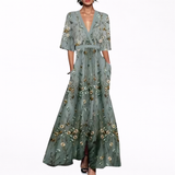 Alma | Pitkä Elegantti Mekko Kukilla