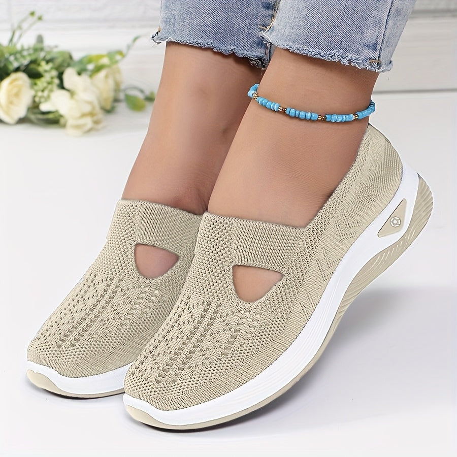 Mukavat Slip-On -lenkkarit vakauttavalla istuvuudella