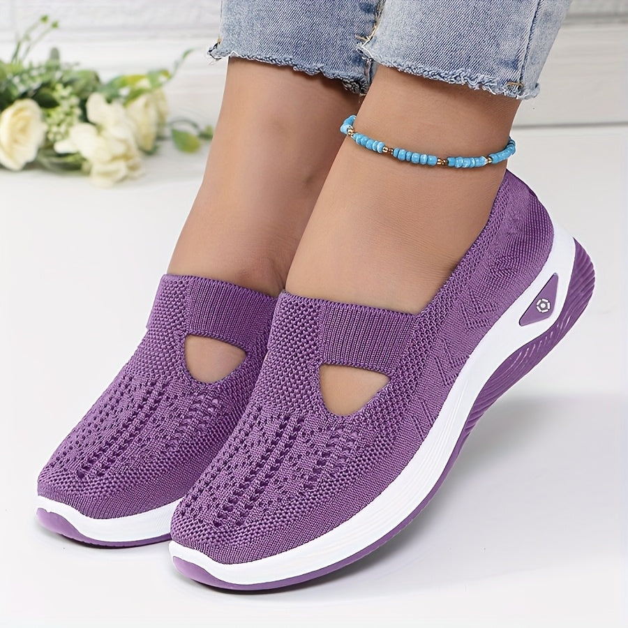 Mukavat Slip-On -lenkkarit vakauttavalla istuvuudella