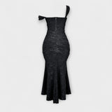 Renske - Elegante ja hienostunut mekko korsetilla